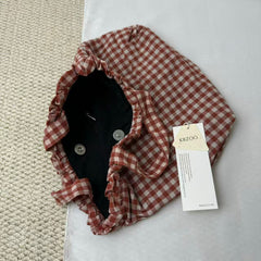 Small Red Handbag With A Checkered Pattern PinTow