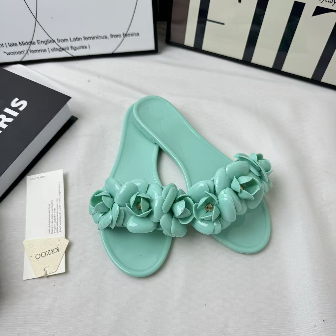 Camellia Flower One-Piece Shoes PinTow