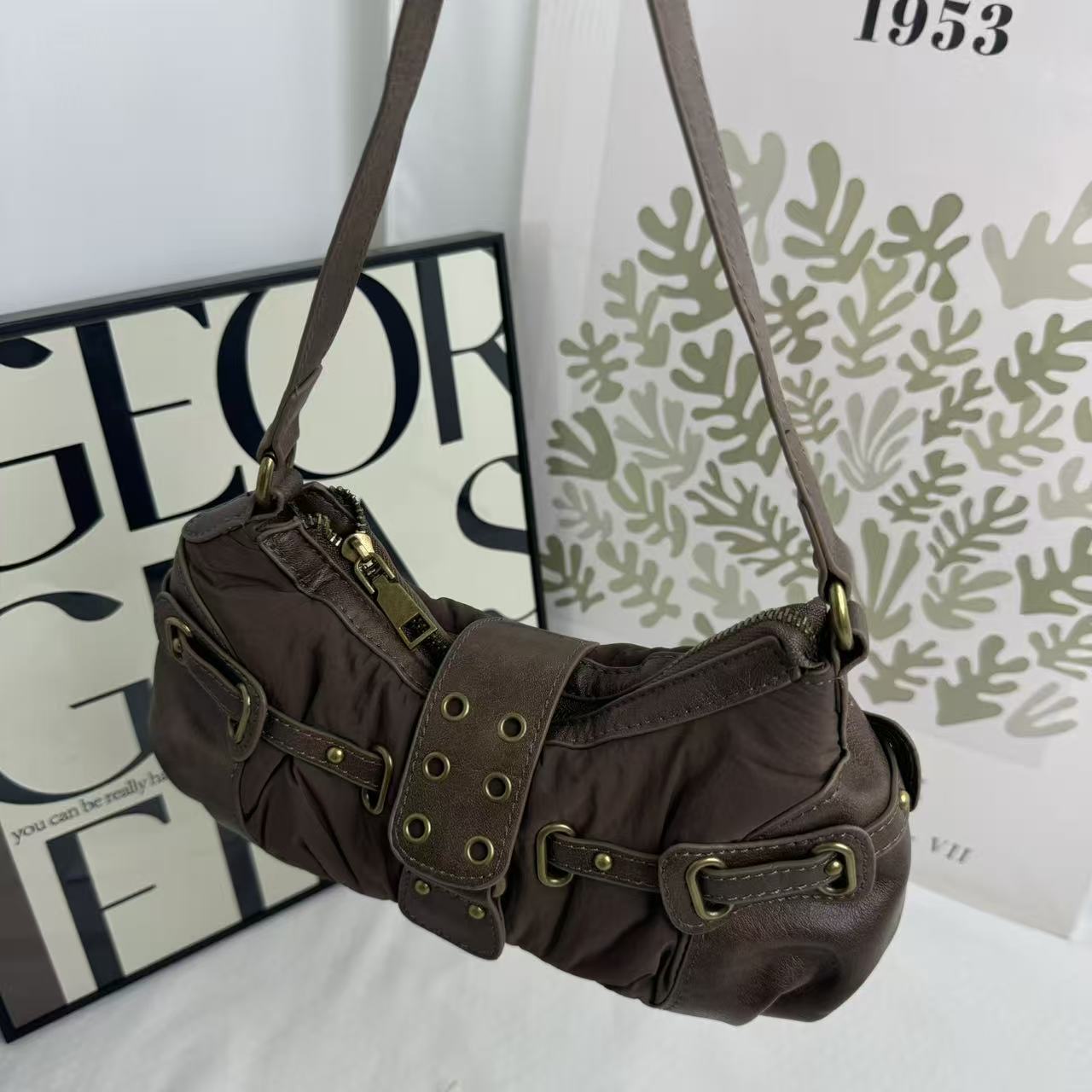 Distressed Vintage-Style Underarm Bag PinTow