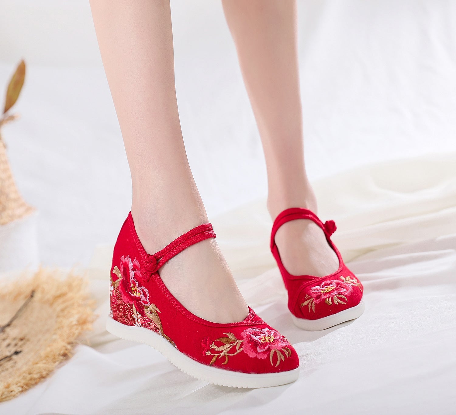 Women's Jacquard Cotton Ethnic Style Embroidered Height Canvas Shoes Newgew