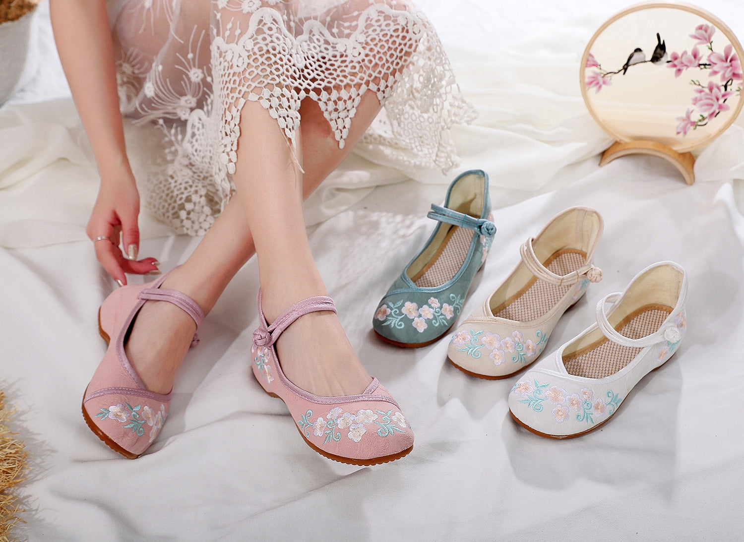 Clothing Versatile Embroidered Cotton And Linen Canvas Shoes Newgew