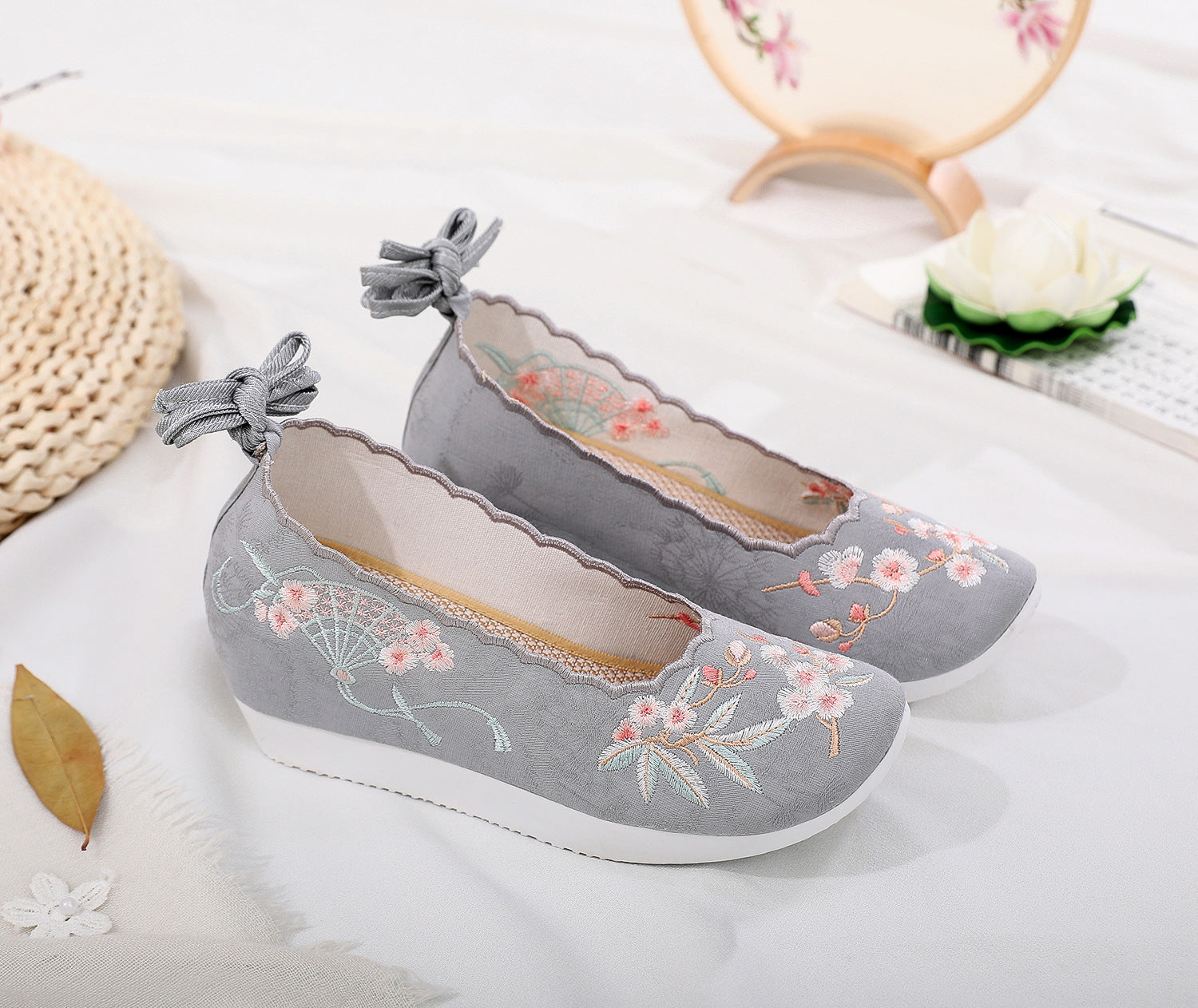 For Han Chinese Clothing Round Head Female Canvas Shoes Newgew