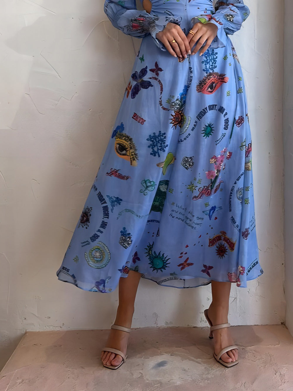 Graffiti Lantern Cutout Cropped Dress Midii Dress Newgew Dresses