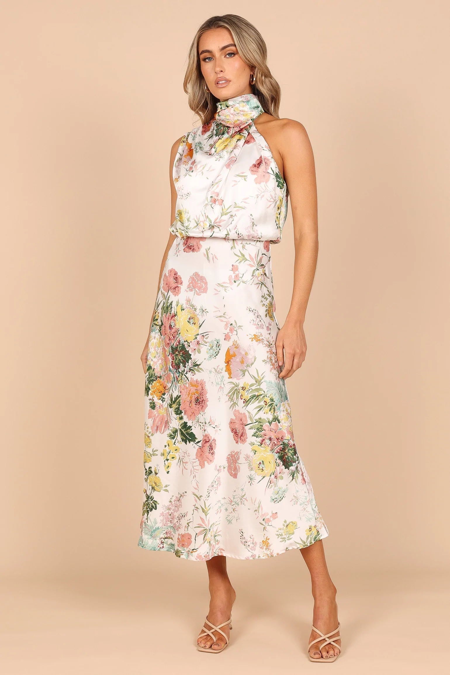Wine Country Dates Floral Halter Neck Elastic Waist Maxi Dress Newgew Dresses