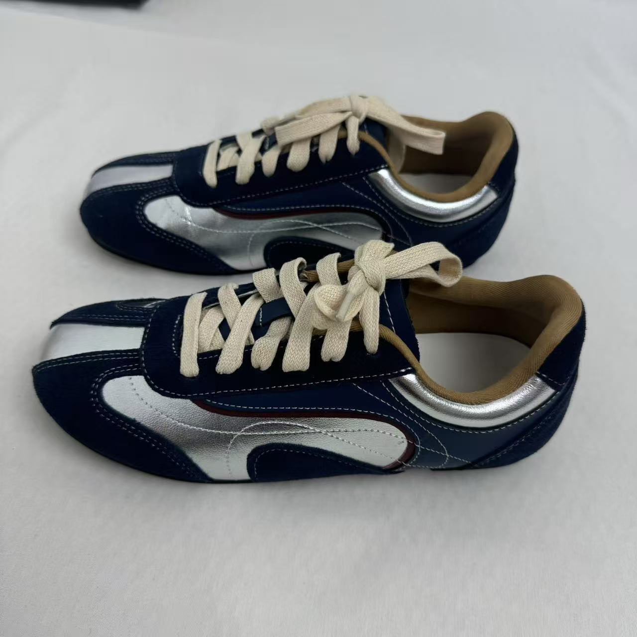 High-Top Thick-Soled Casual Sports Shoes PinTow