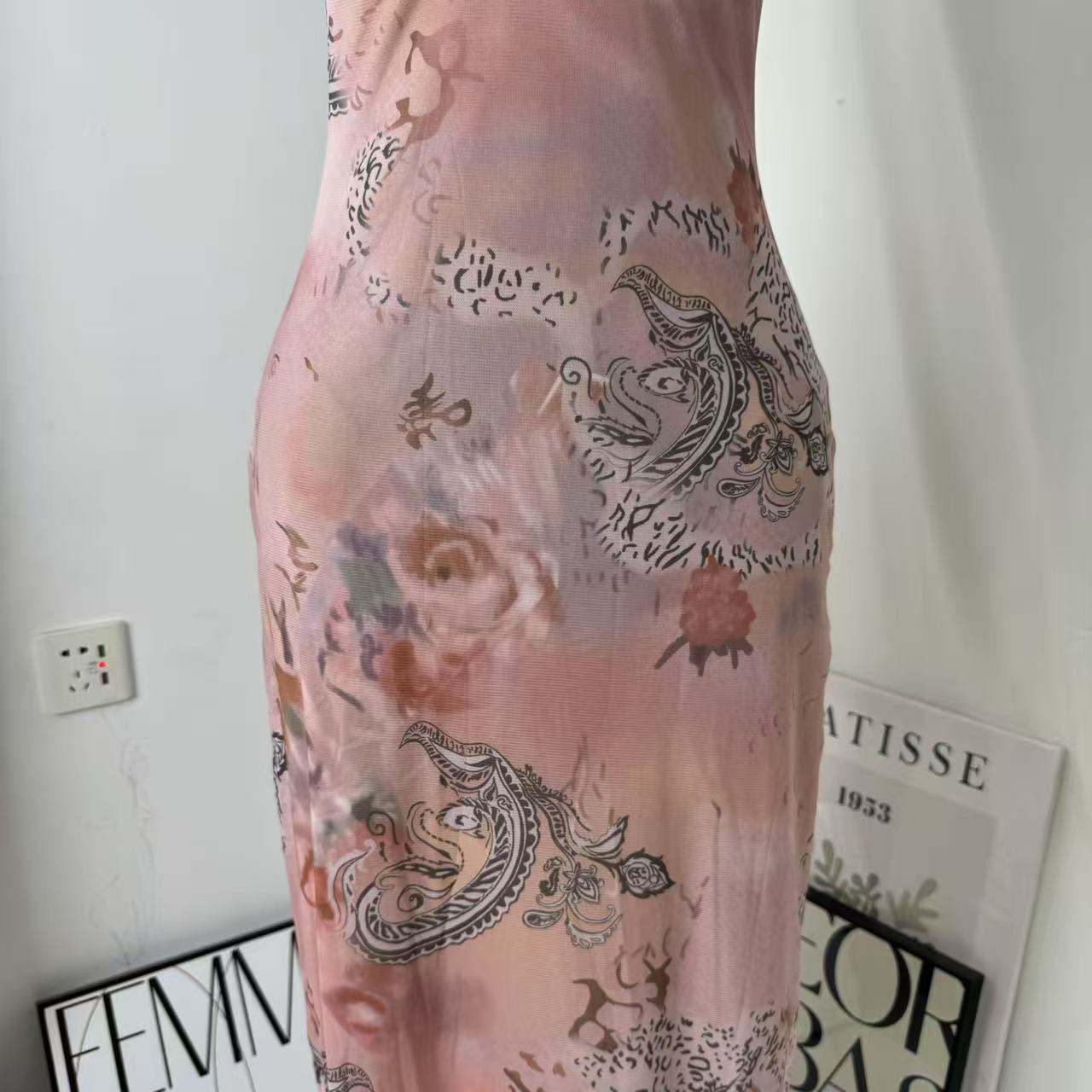 Neck-Length Fitted Printed A-Line Dress PinTow