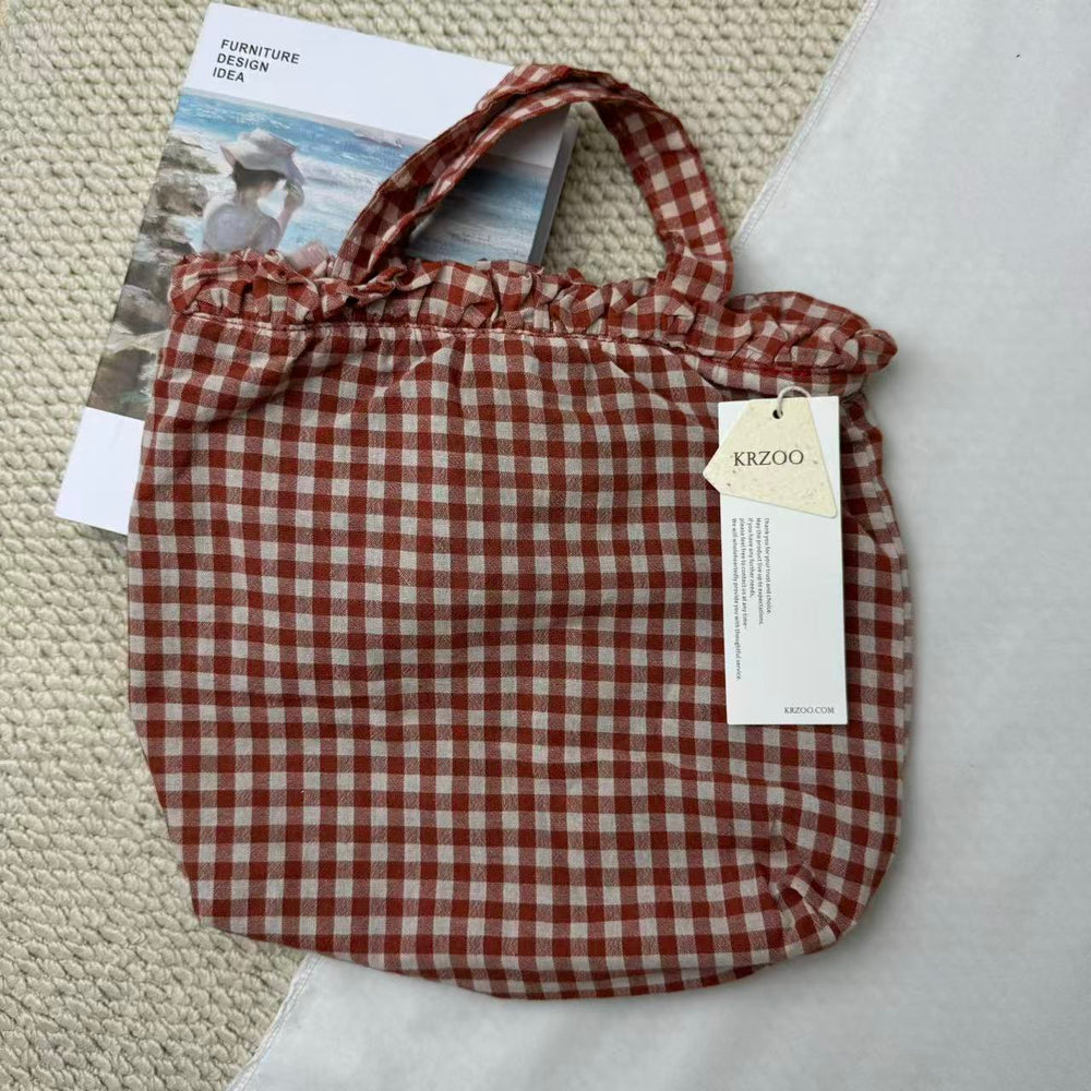 Small Red Handbag With A Checkered Pattern PinTow