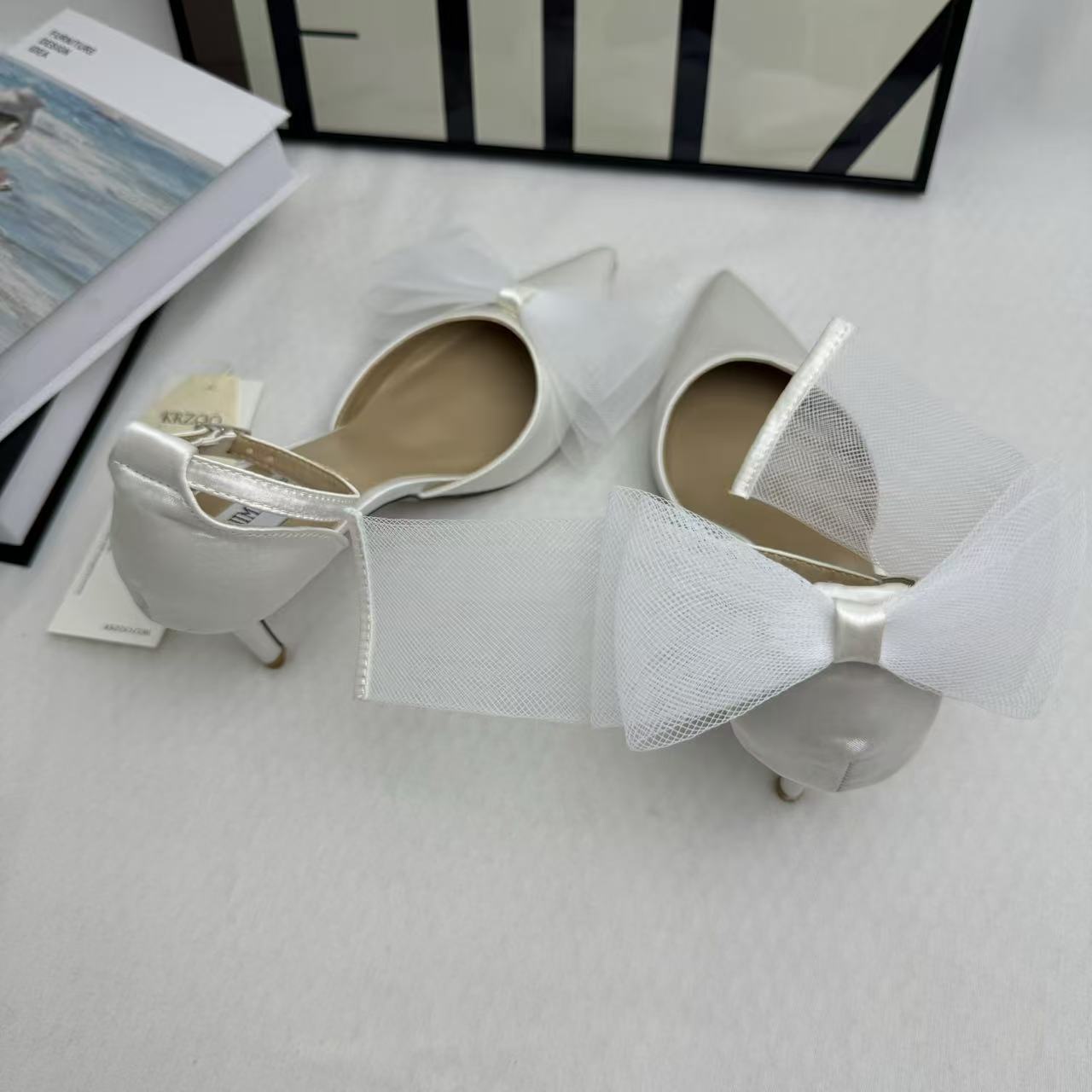 Asymmetric Bow-Detail Low-Vamp Stiletto Heels PinTow