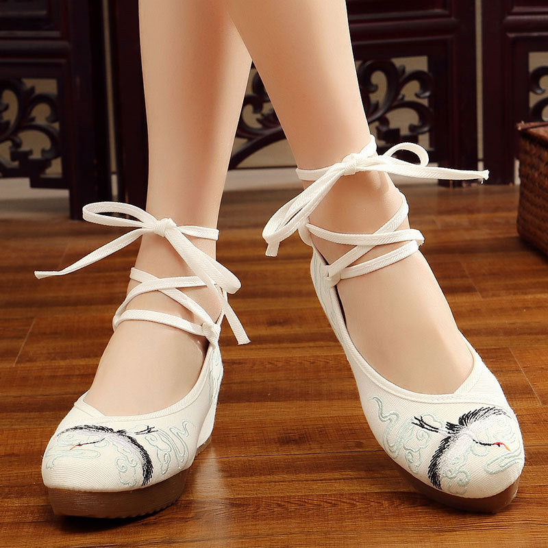 Women's Di Traditional Embroidered Ethnic Style Canvas Shoes Newgew