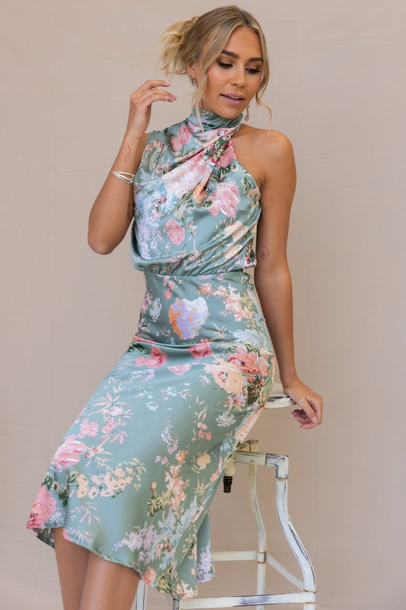Wine Country Dates Floral Halter Neck Elastic Waist Maxi Dress Newgew Dresses