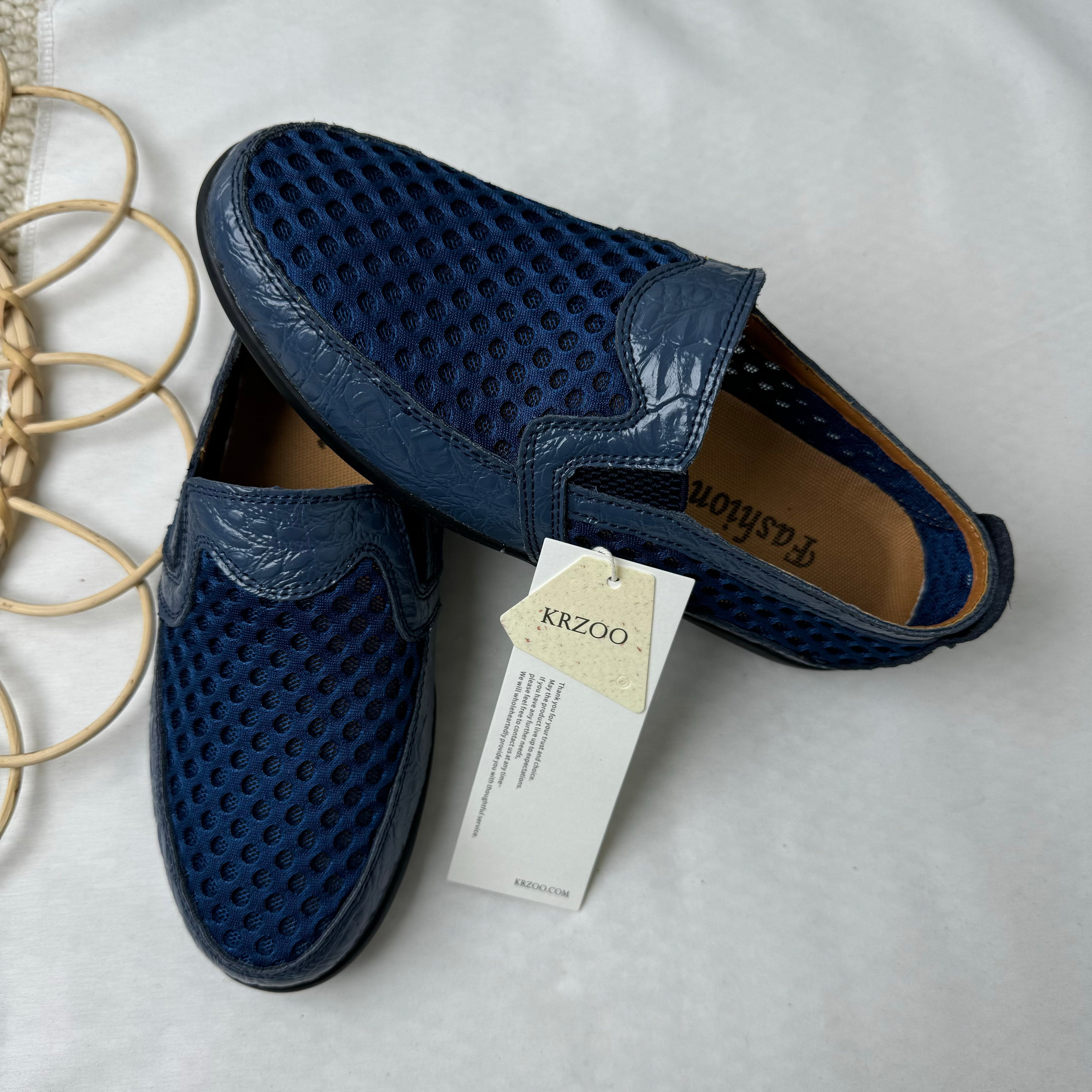 Breathable Mesh Leather Shoes PinTow