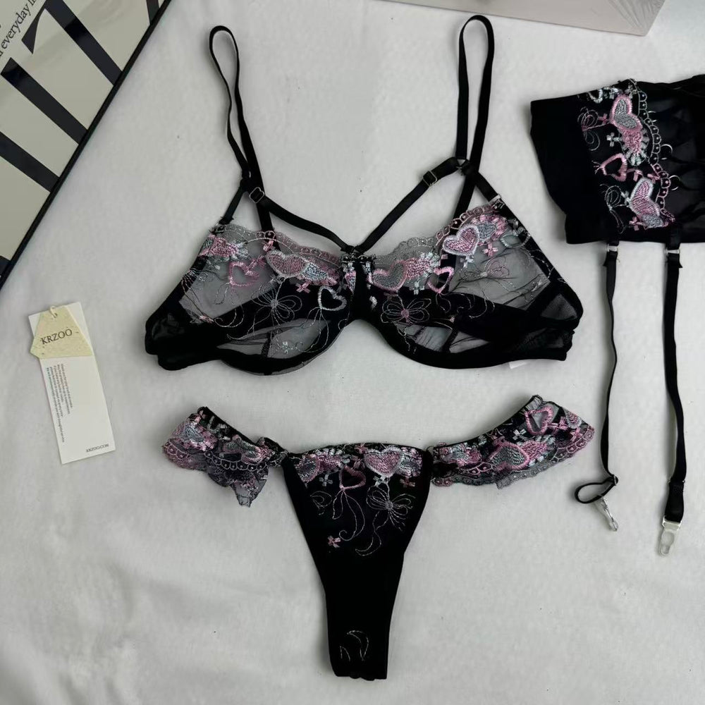 Embroidered netting three-piece set PinTow