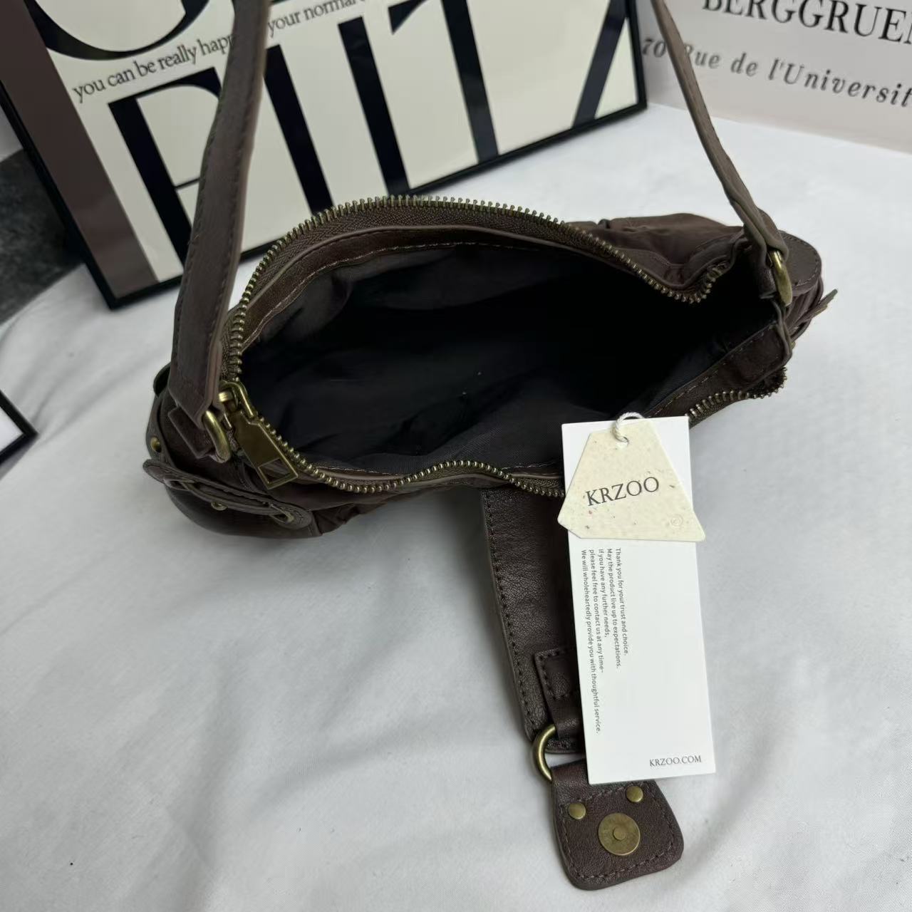 Distressed Vintage-Style Underarm Bag PinTow