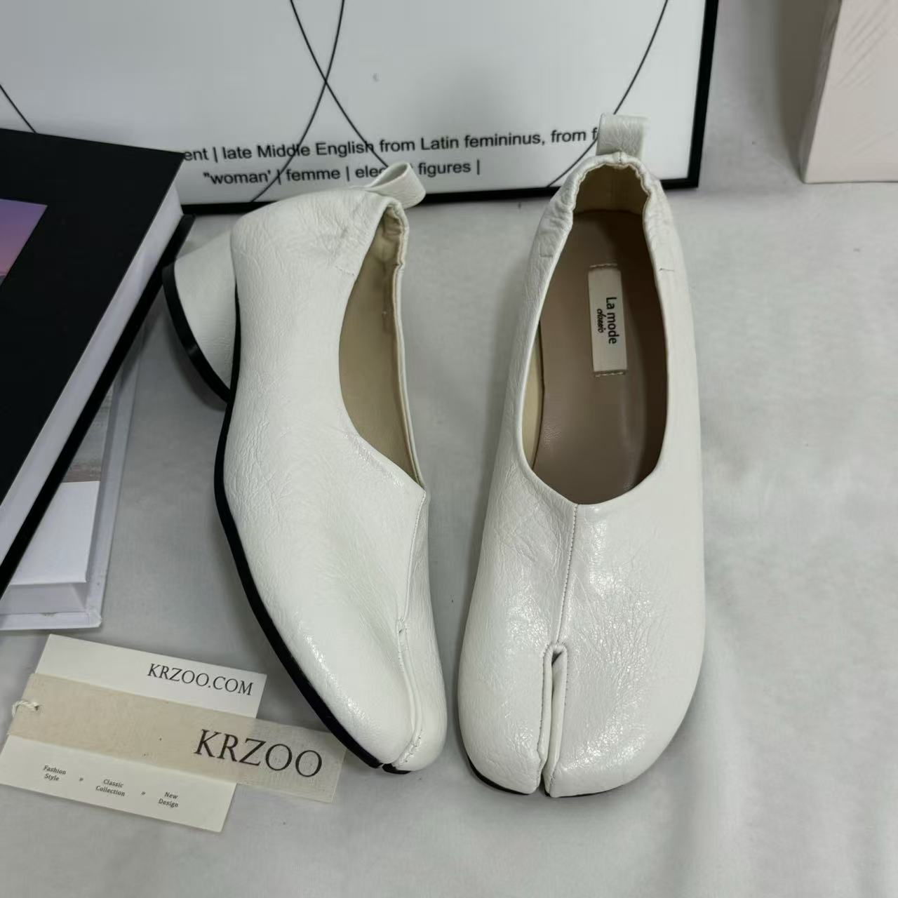Retro Split-Toe Chunky Heeled Loafers PinTow