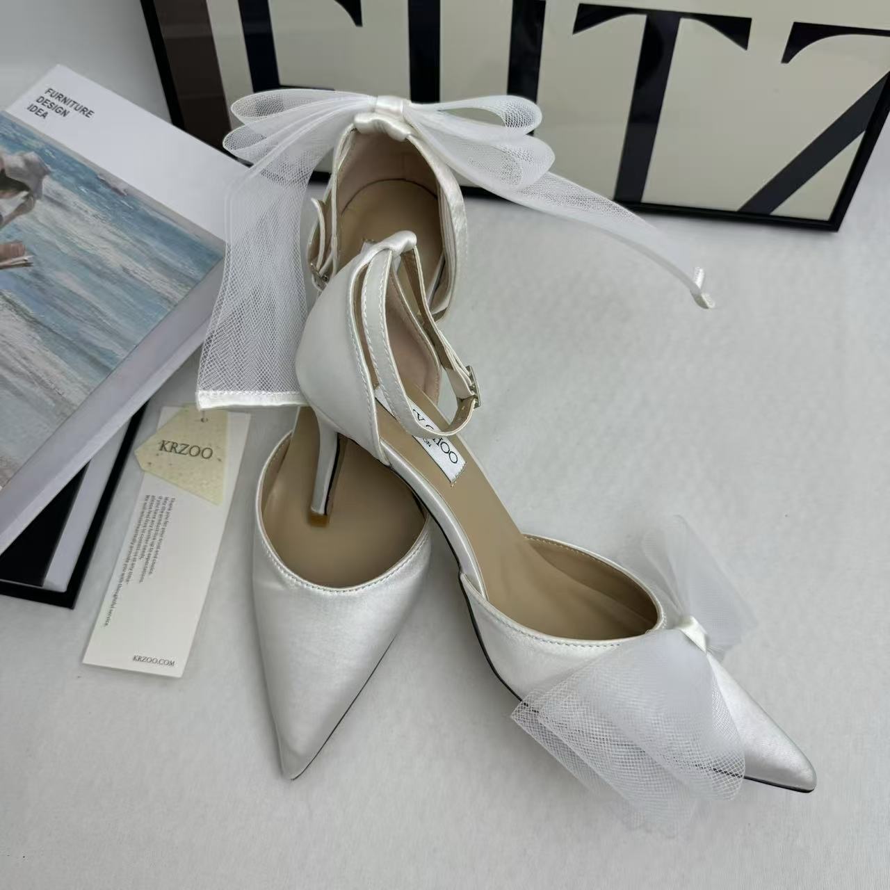 Asymmetric Bow-Detail Low-Vamp Stiletto Heels PinTow