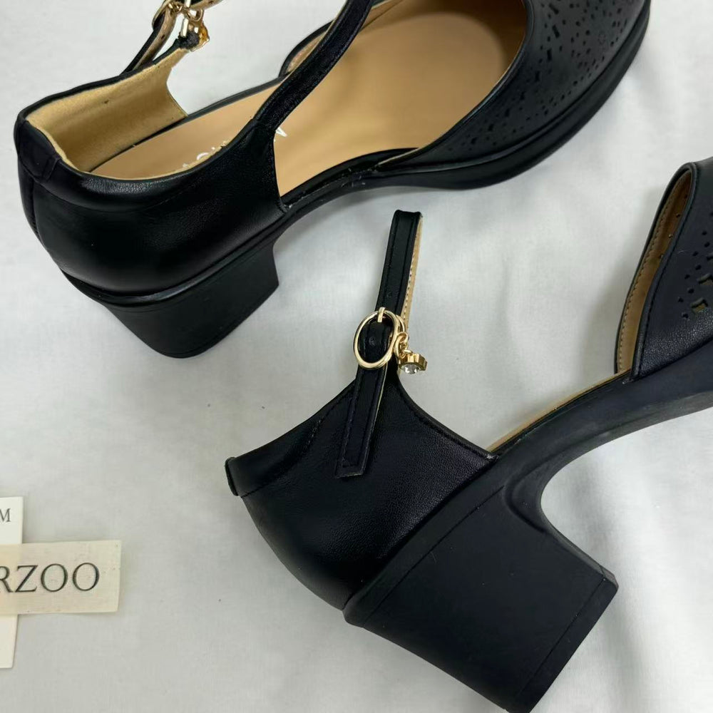 High-Heeled Strappy Andals PinTow