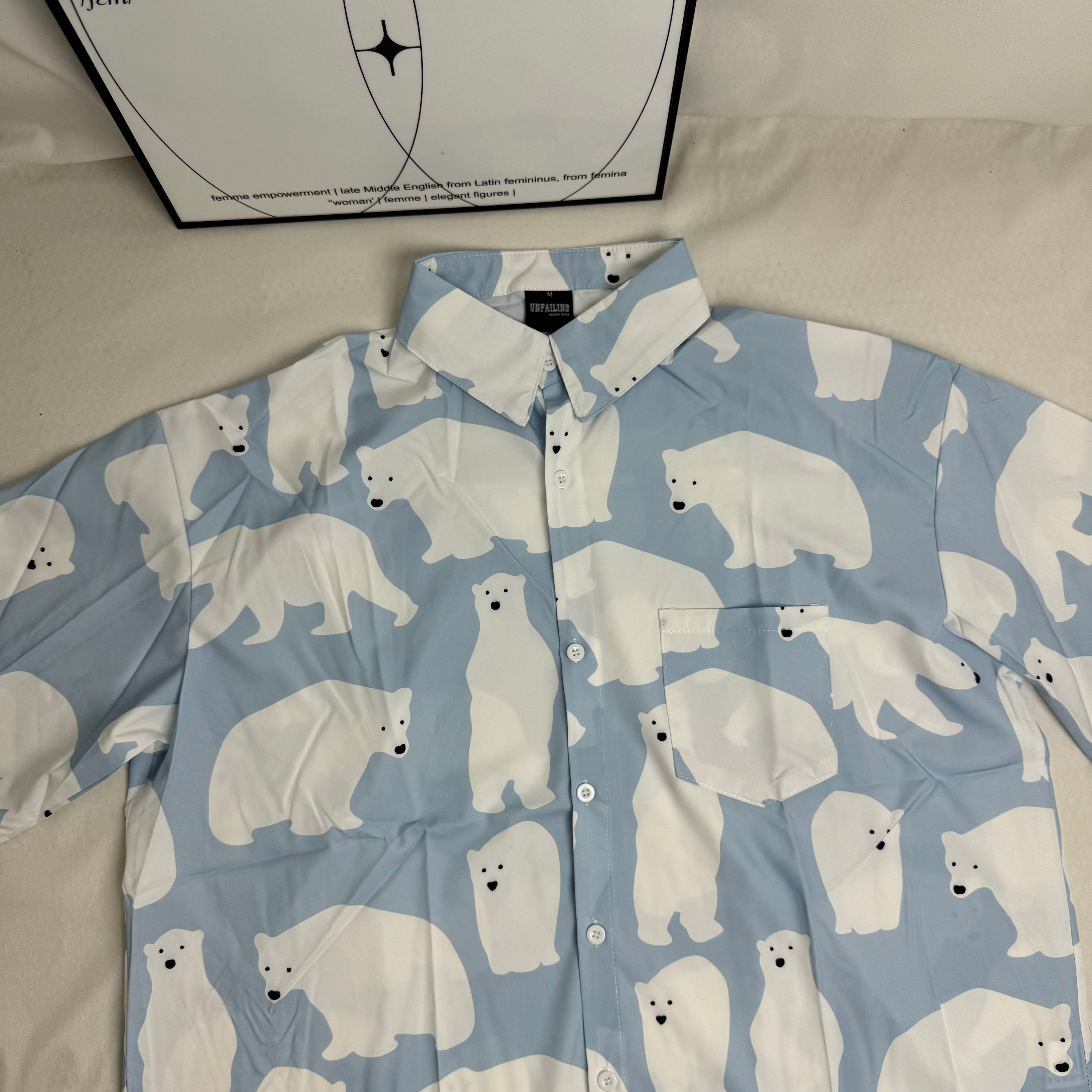 Short-Sleeved Shirt With All-Over Cartoon Print PinTow