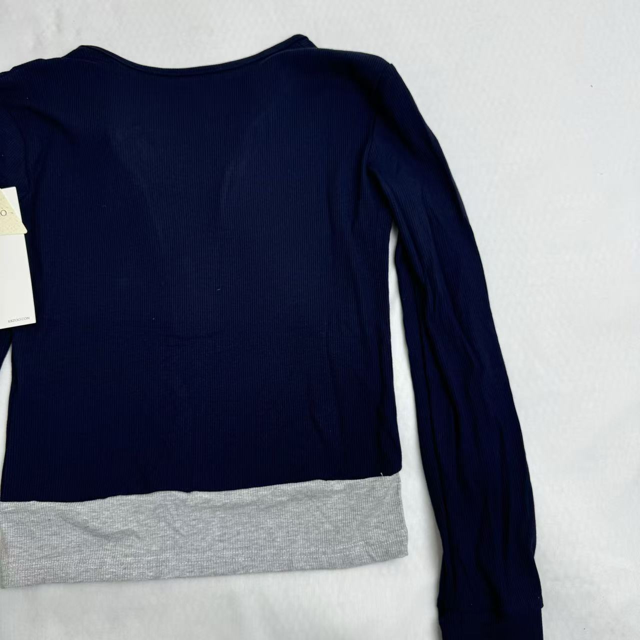 Color-Blocked Faux Two-Piece Long-Sleeved Top PinTow