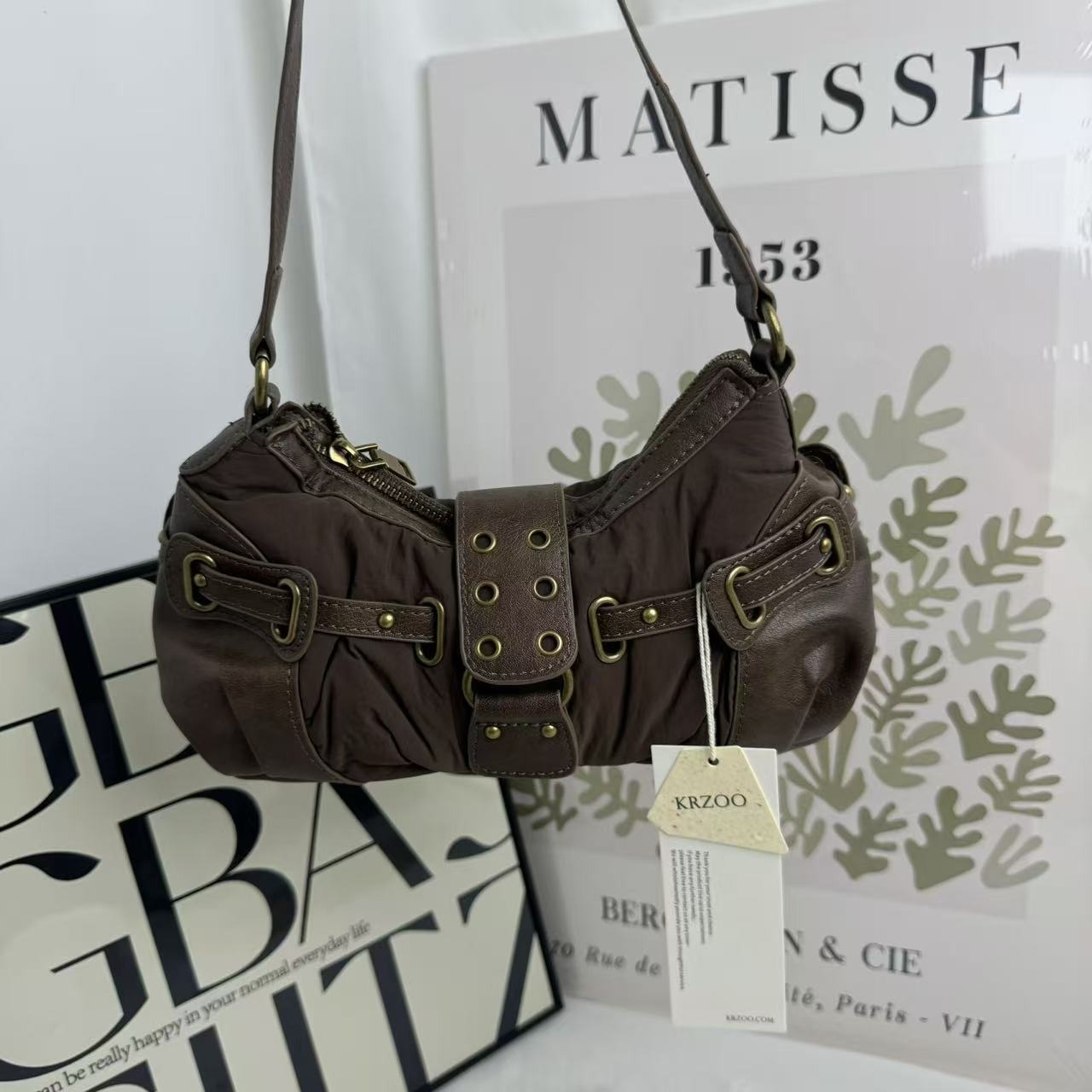 Distressed Vintage-Style Underarm Bag PinTow