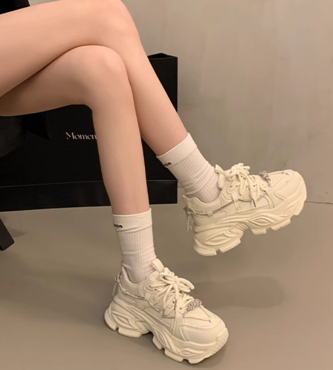 Toomanyshoes Sparkling diamond Double-breasted Sneakers