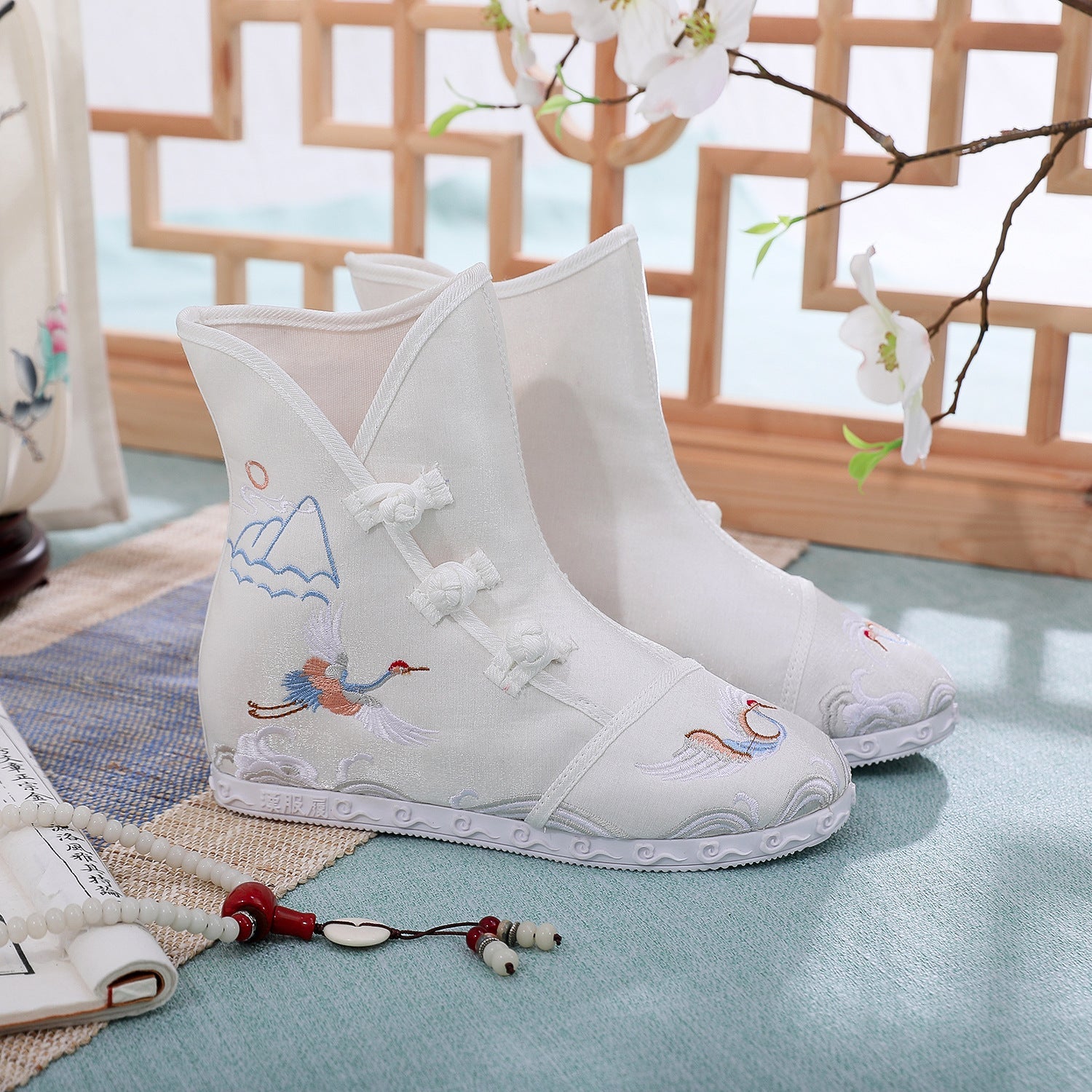 Women's Embroidered Height Increasing Insole Ethnic Style Boots Newgew