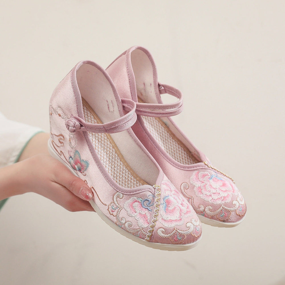 Women's Han Chinese Clothing High Embroidered Ancient Canvas Shoes Newgew