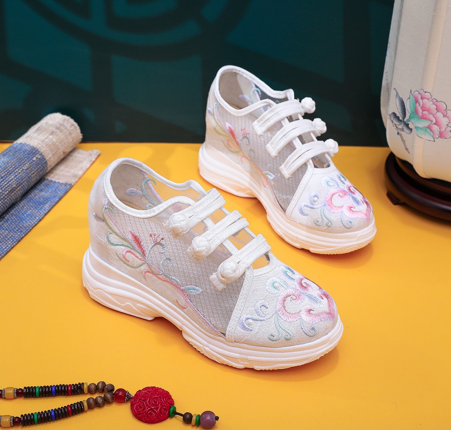 Trendy Height Increasing Insole Embroidered Thickened Canvas Shoes Newgew