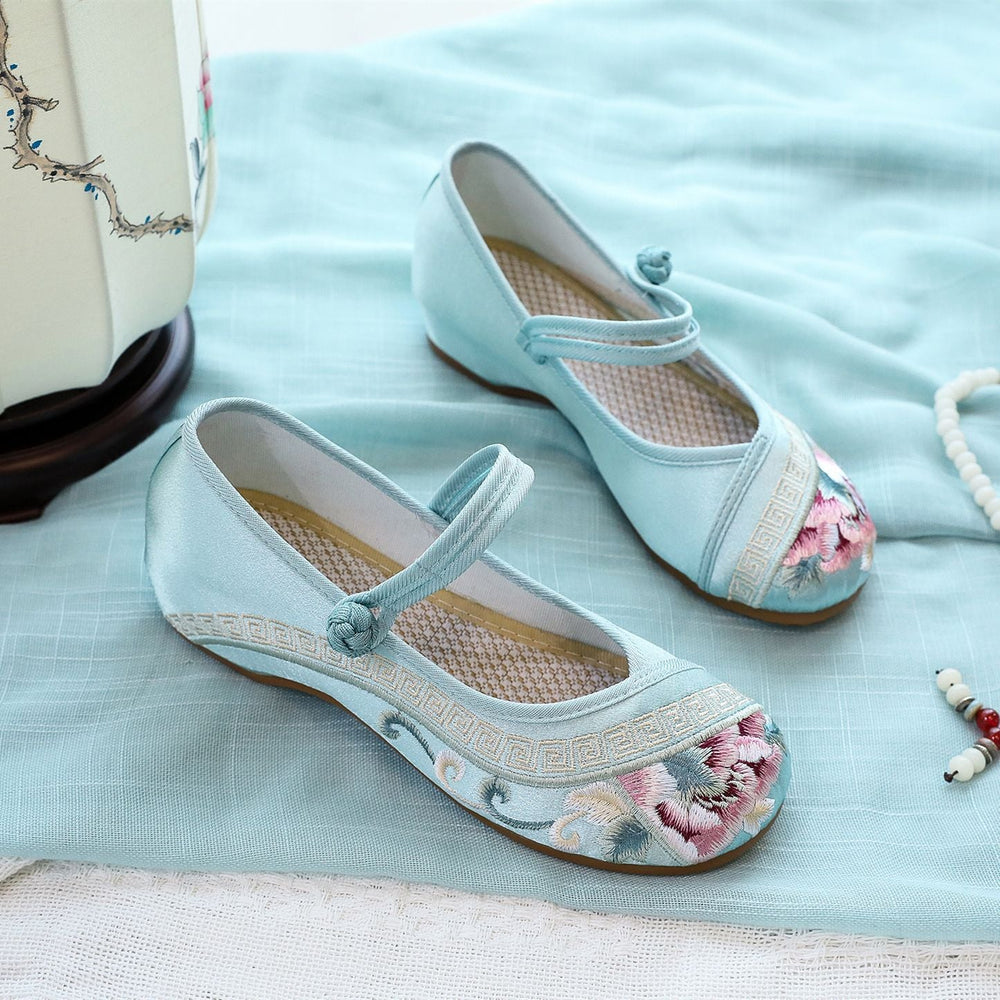 Women's Antique Style Embroidery Tendon Bottom Height Increasing Canvas Shoes Newgew