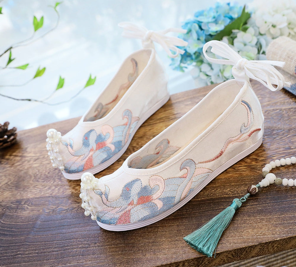 Ancient Style Invisible Elevated Embroidered Warped Canvas Shoes Newgew