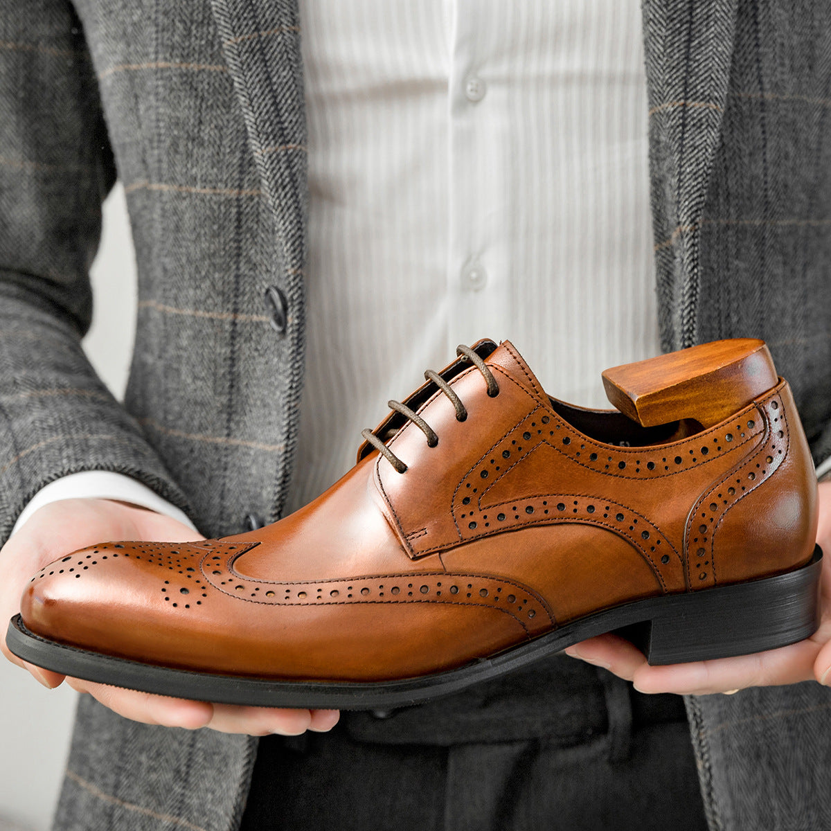 Men Classic Embossing Leather Oxford Shoes Newgew Shoes