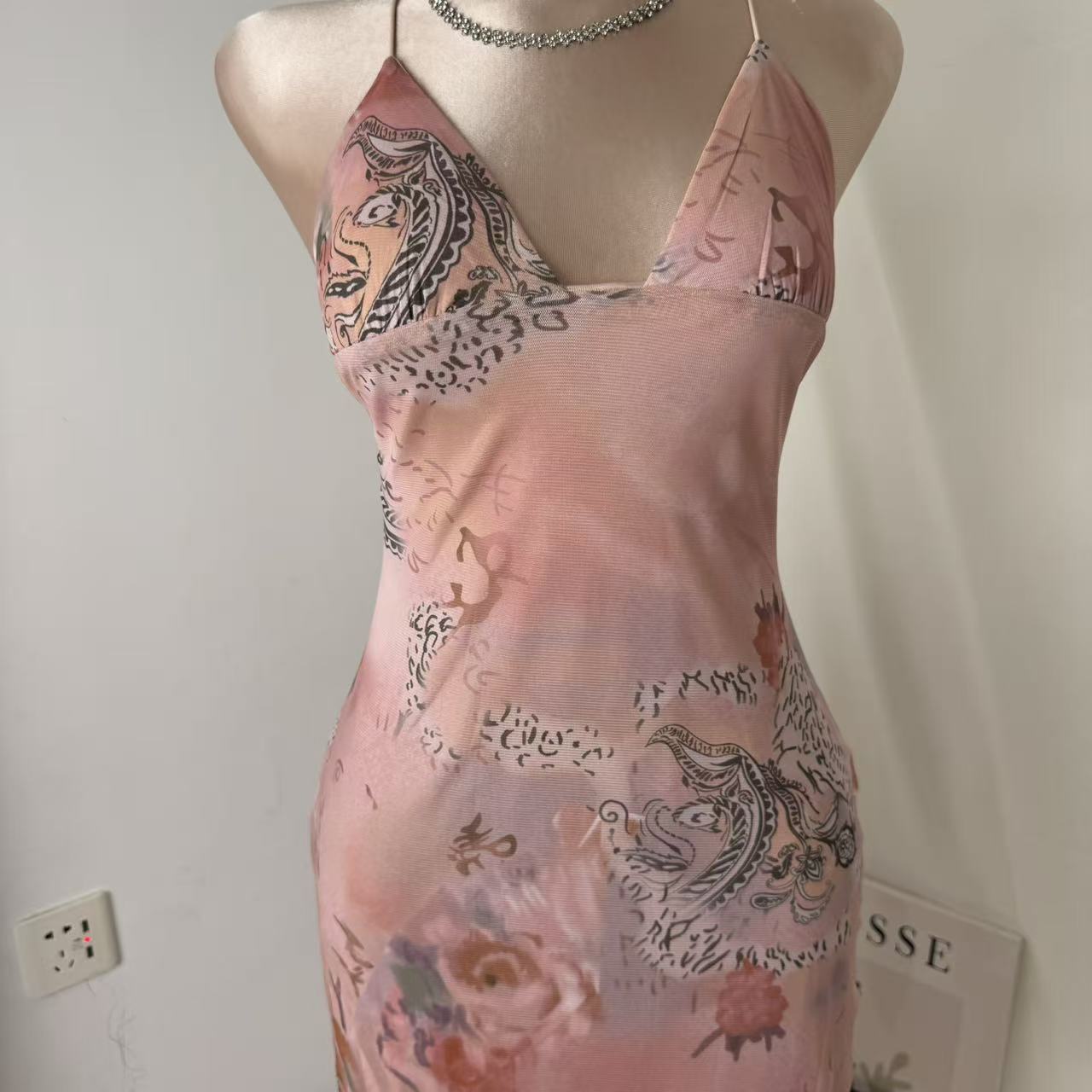 Neck-Length Fitted Printed A-Line Dress PinTow