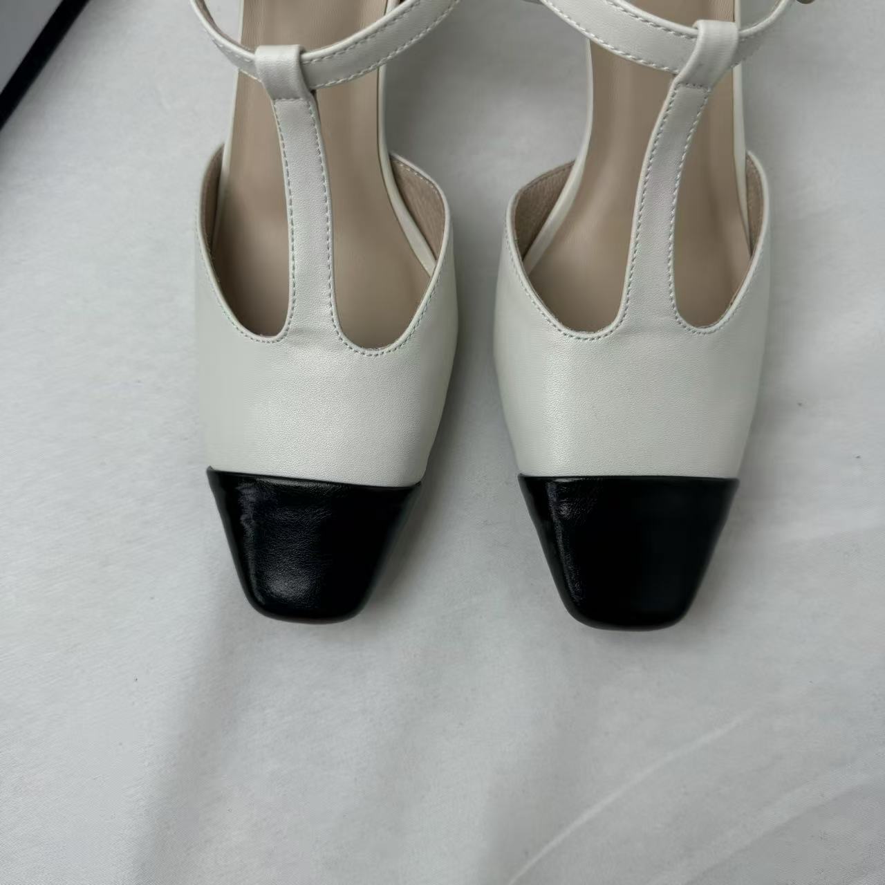 Retro Color-Block Open-Toe Sandals PinTow