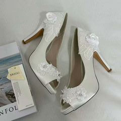 Low-Cut Pearl-Embroidered High Heels PinTow