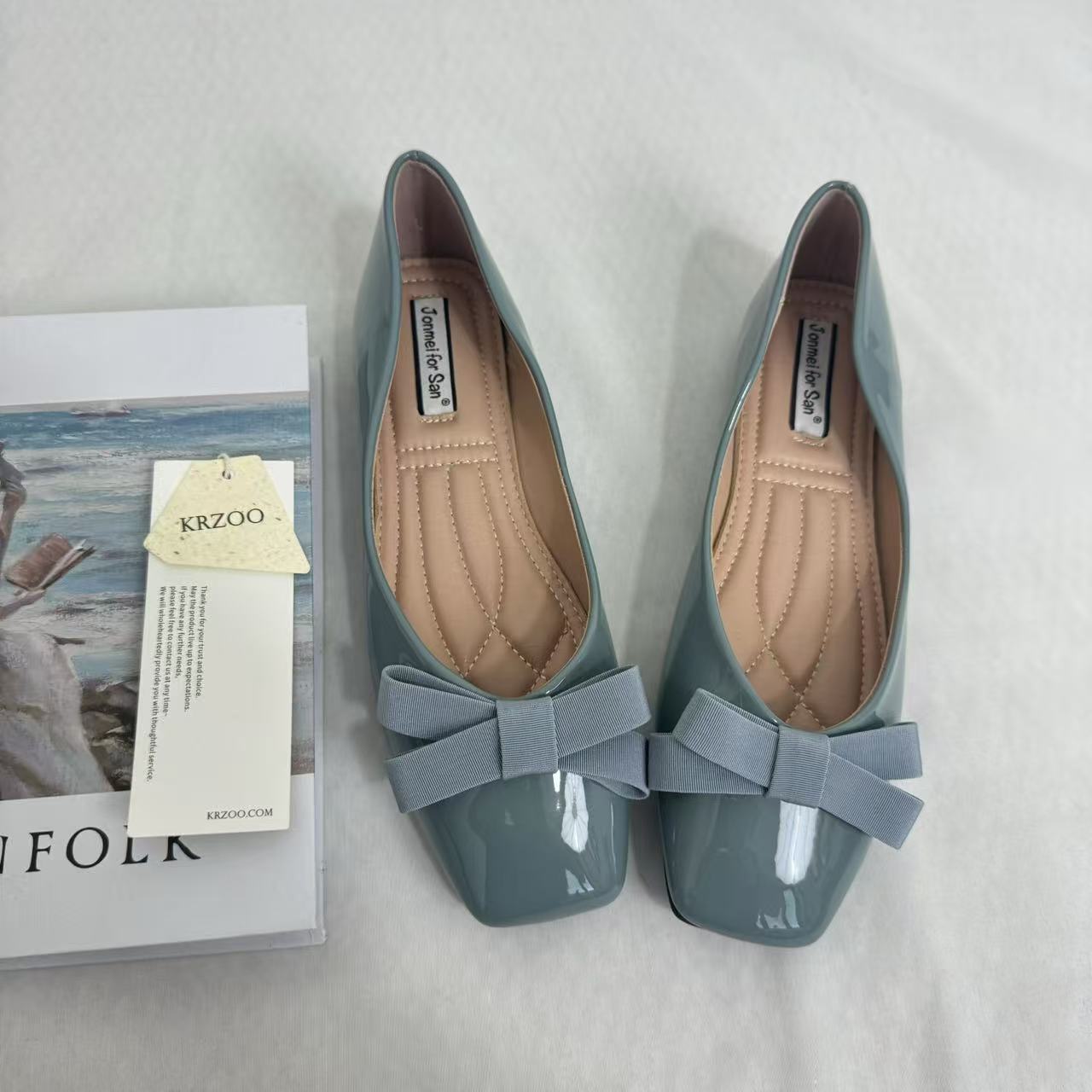 Square-Toe Bow-Accented Low-Cut Flats PinTow