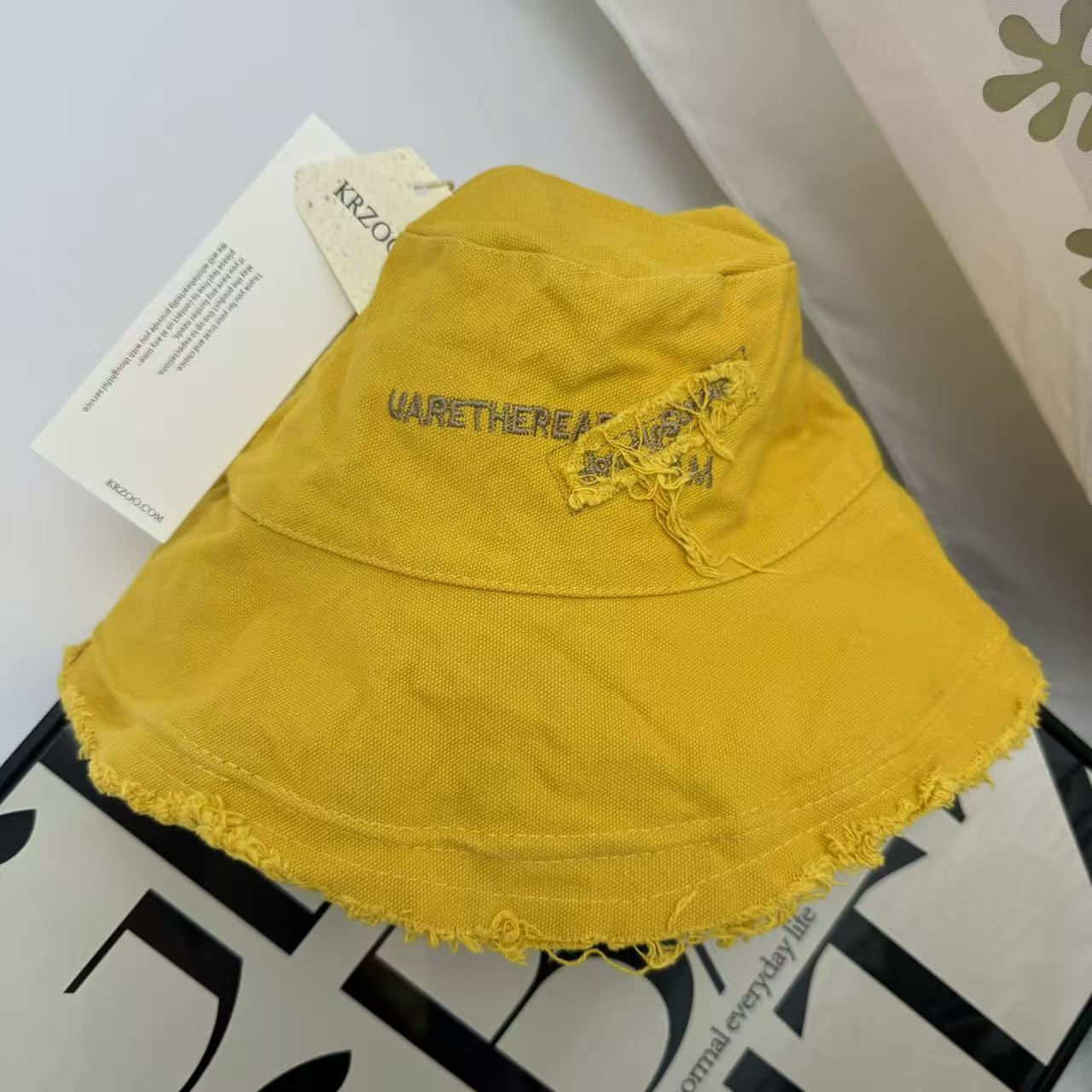 Korean-Style Sun-Protection Bucket Hat PinTow