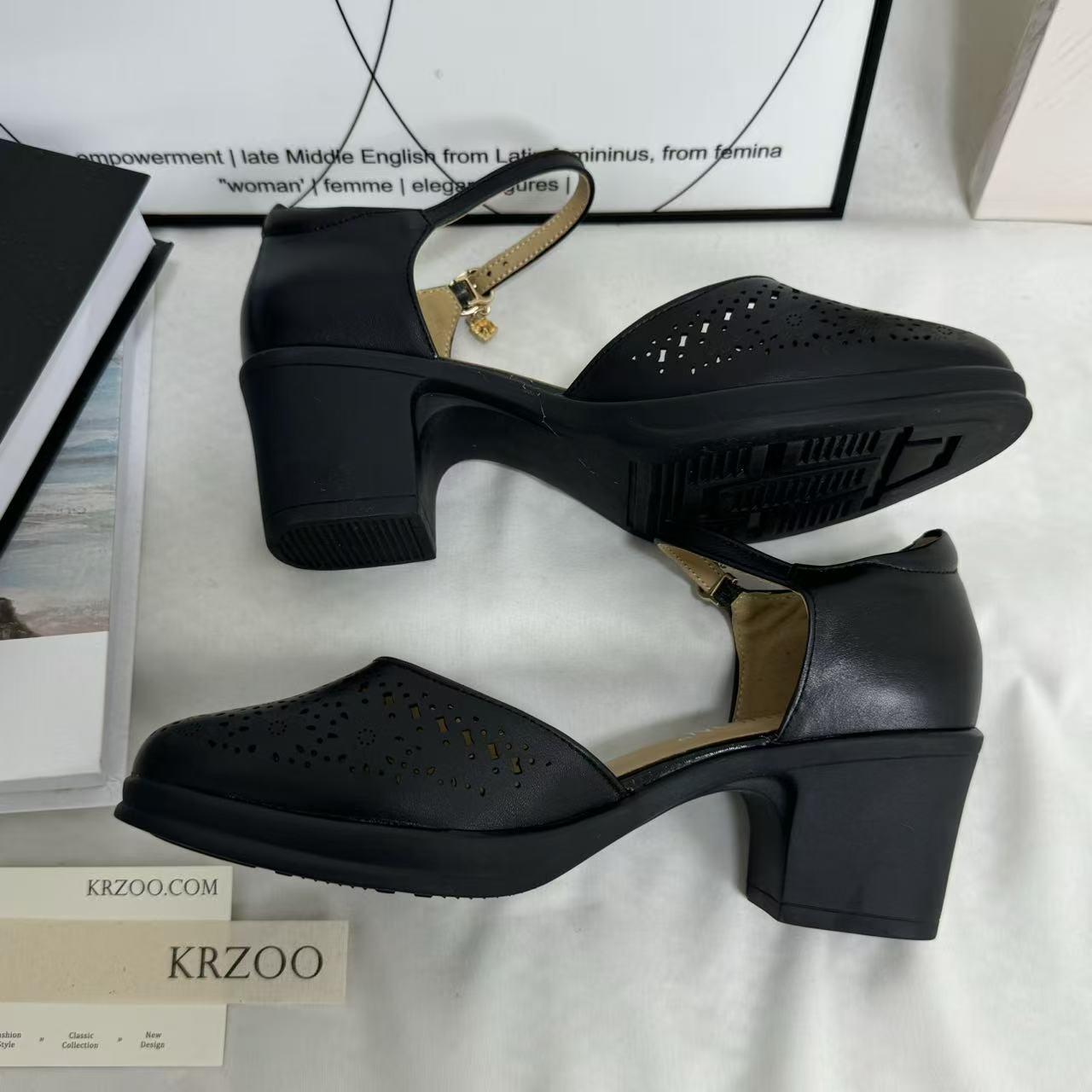 High-Heeled Strappy Andals PinTow