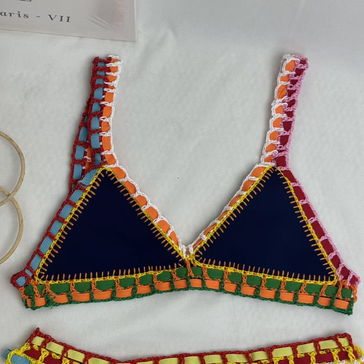 Two-Piece Colorful Bikini With Contrast Trim PinTow