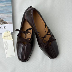 Soft-Leather Square-Toe Retro Bow Mary Janes PinTow
