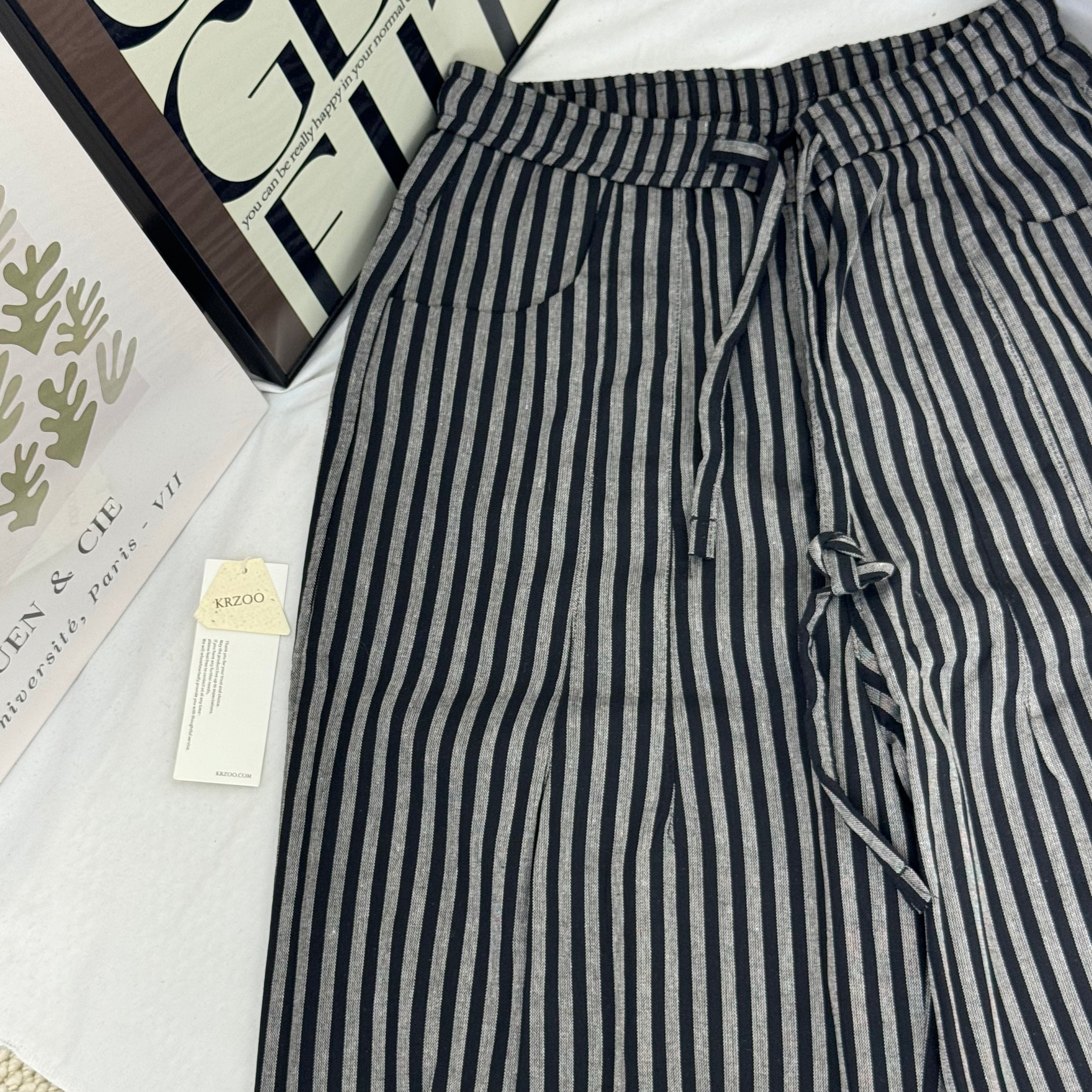 Lazy And Draping Straight-Leg Trousers PinTow