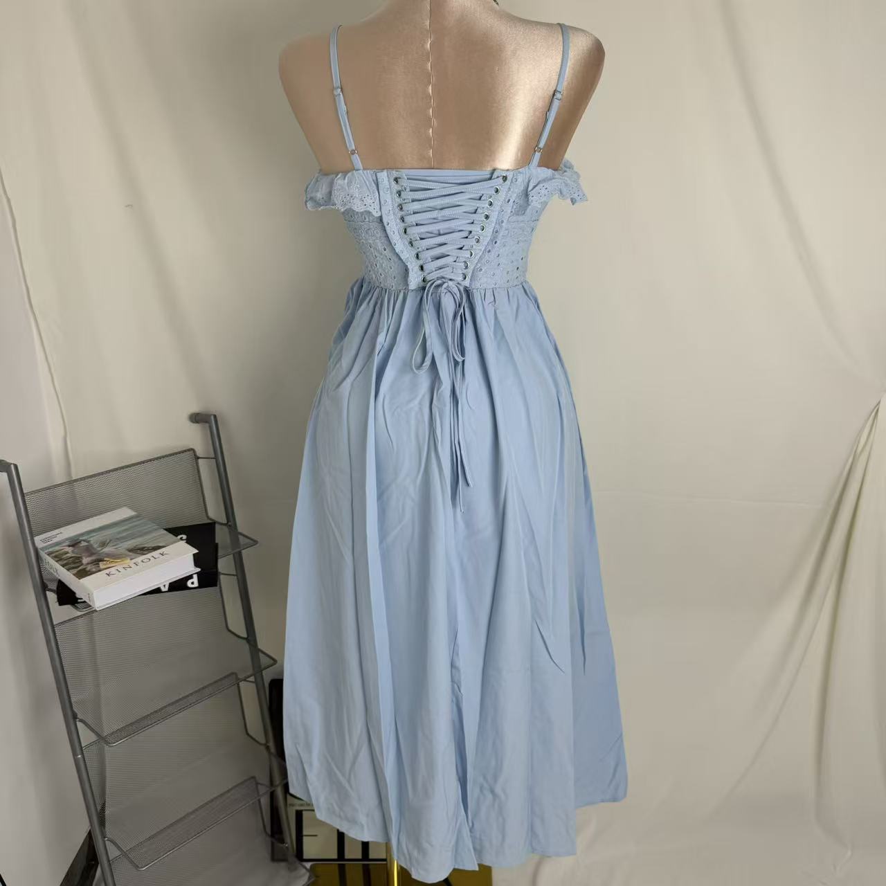 French-Style Belted Slit Dress PinTow