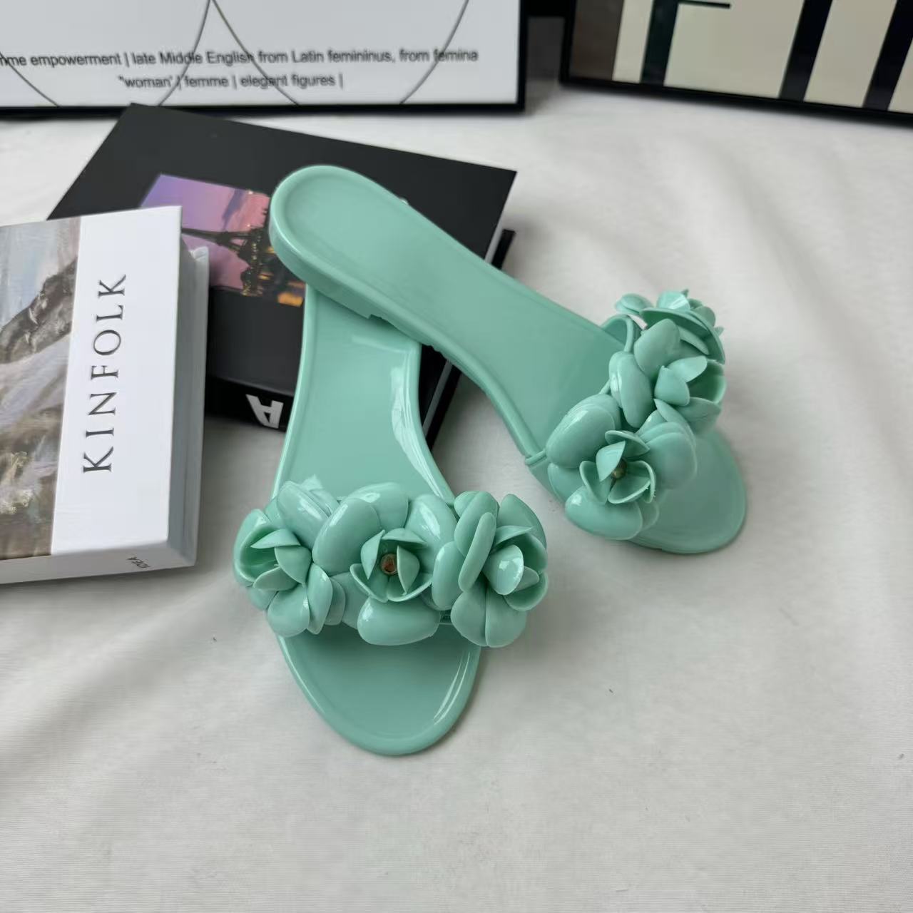 Camellia Flower One-Piece Shoes PinTow
