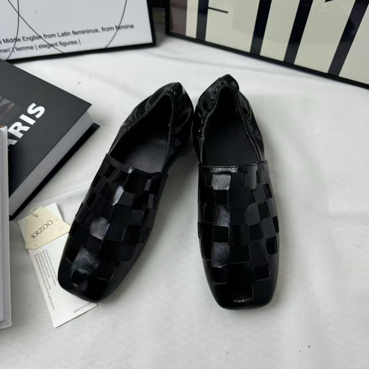 Open-Weave Pleated Flat Shoes PinTow