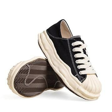 Minimalist Lace-up Front Canvas Shoes Newgew