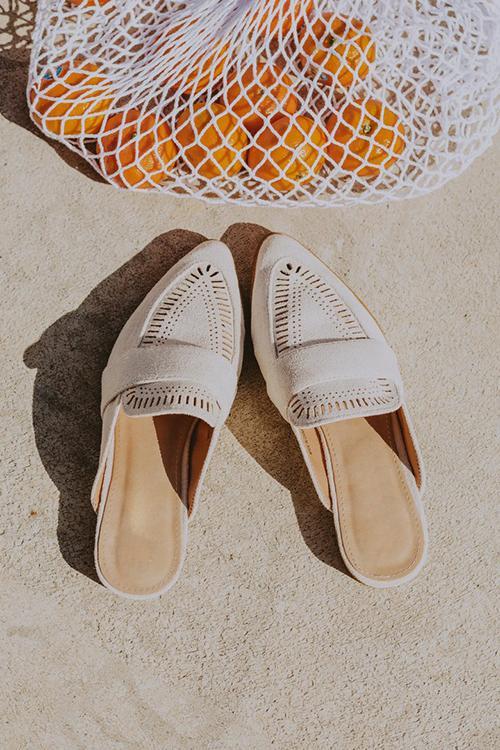 Hollow Pointed Toe Flat Mules Newgew