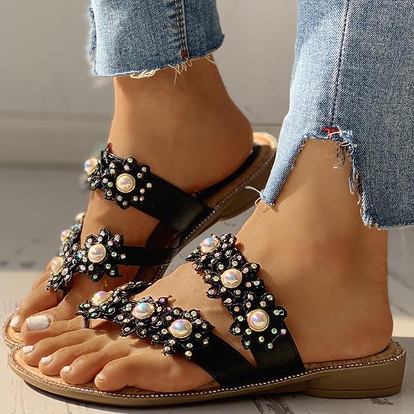 Studded Toe Post Flat Slipper Pairmore