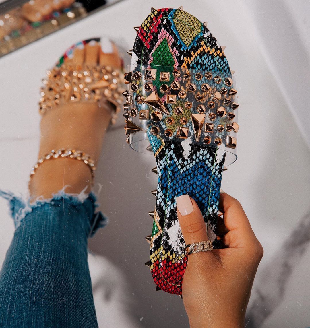 Multi-Sized Studs Clear Strap Slippers Pairmore