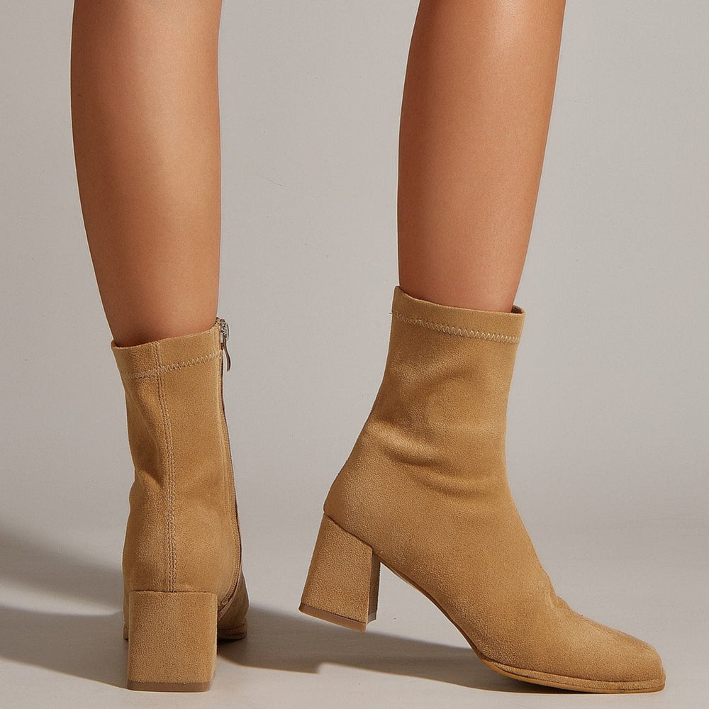 Retro Front Lace-up Square Heel Boots Newgew