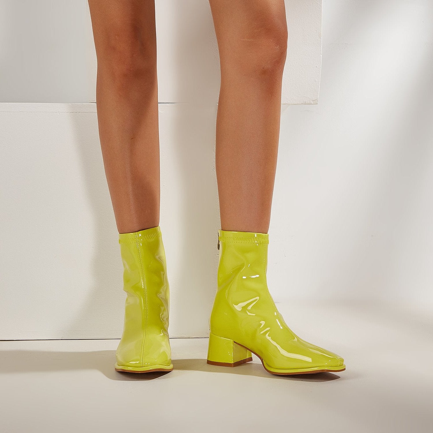 Chunky Heeled Back Zipper Short Boots Newgew