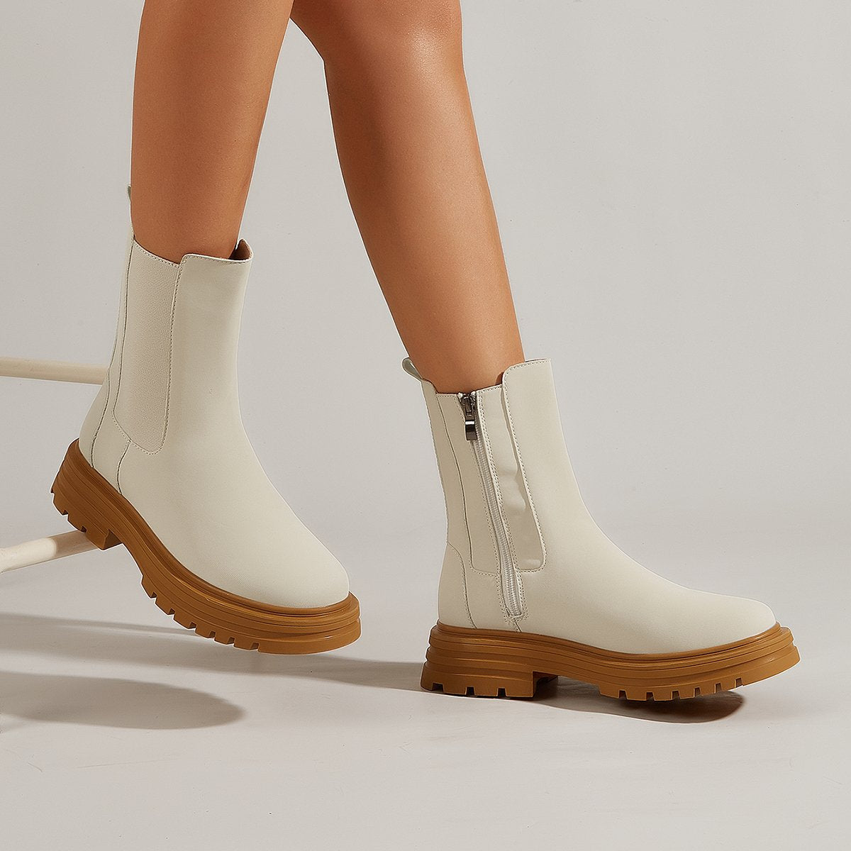 Side Zip Chelsea Boots Newgew