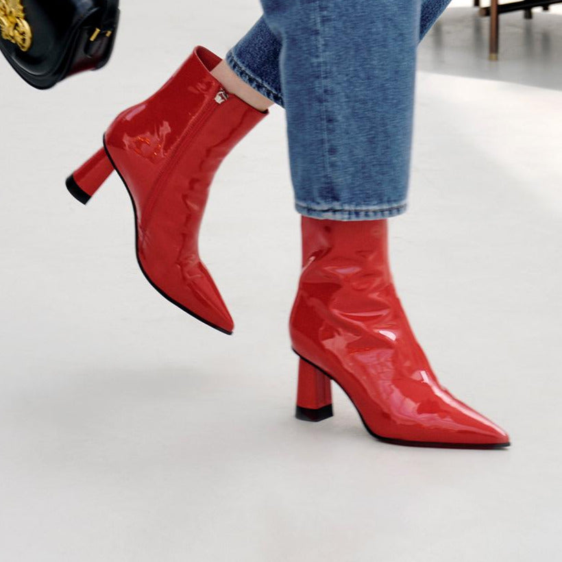 Millie's Pointed Toe Chunky Heel Patent Leather Short Boots Newgew